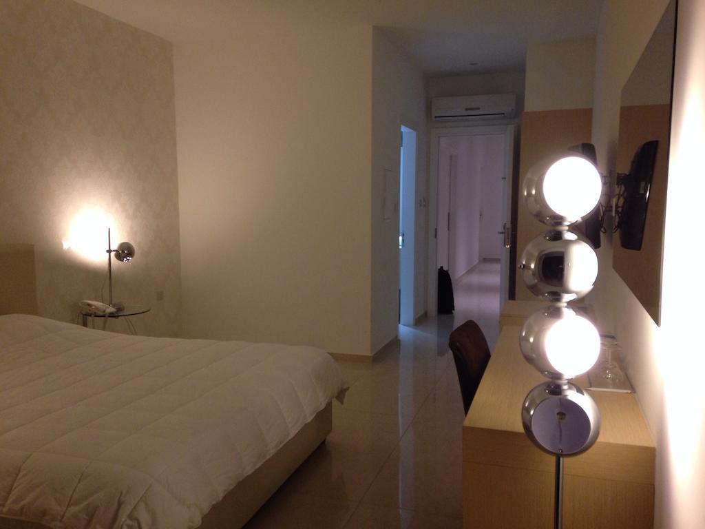 Crystal Hotel Kakopetria Pokoj fotografie